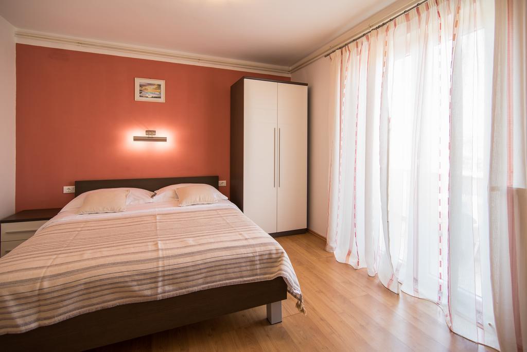 B&B Villa Ana Krk Town Exteriér fotografie